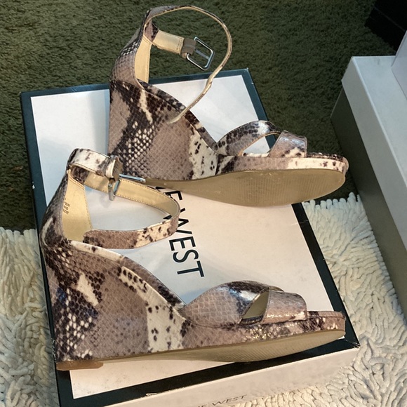 Nine West Miranda python wedge sandals - Picture 3 of 7